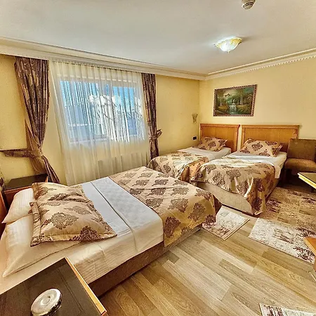 The Papirus Otel 3*